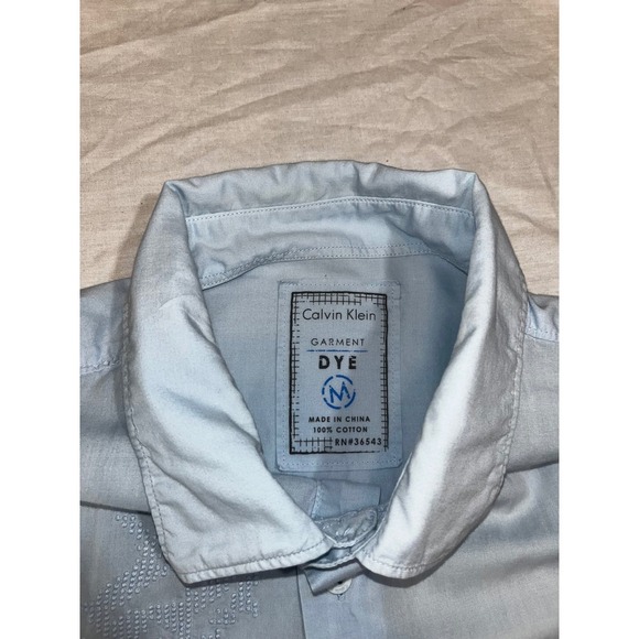 Calvin Klein Light Blue Long Sleeve Button Down Shirt Mens Medium Garment Dye - Picture 5 of 9